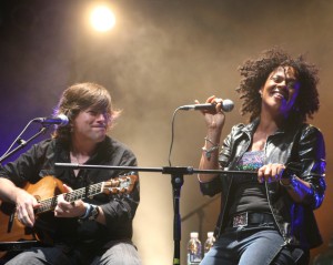 Dawn et Paul Dawn Tyler Watson et Paul Deslauriers.