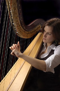 La harpiste Valérie Milot La harpiste Valérie Milot