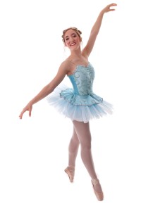 Sarah-Gabrielle Déry Sarah-Gabrielle Déry-Blanchet, la danseuse qui incarnera la Belle au bois dormant.