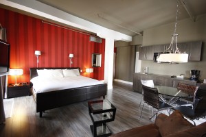 L'une des confortables suites de l'Hôtel Port-Royal L'une des confortables suites de l'Hôtel Port-Royal