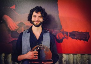 ALEXANDRE POULIN ALEXANDRE POULIN remporte le prix Guy Bel
