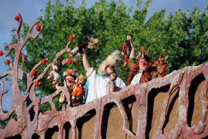 20 REPRÉSENTATIONS POUR LA ROULOTTE ! Peter Pan dans un parc 20 REPRÉSENTATIONS POUR LA ROULOTTE ! Peter Pan dans un parc