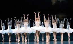 LA LAC DES CYGNES LA LAC DES CYGNES DU BALLET JORGEN DE TORONTO