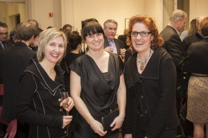 Trois artistes de l’encan 2012 : Lyne Montmeny, Julie Mineau et Jeannine Bourret.