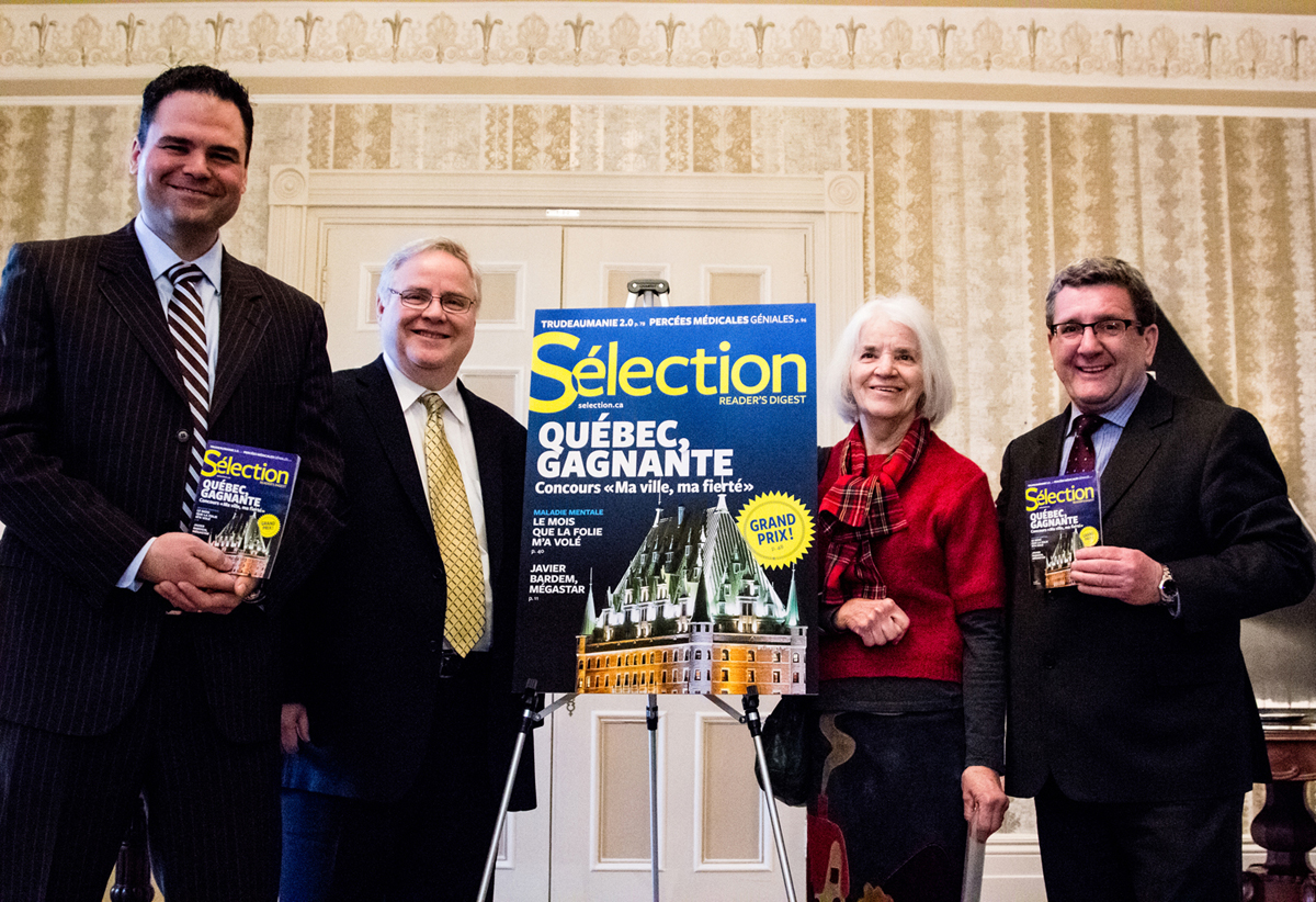 Monsieur Philippe Cloutier, directeur général de Reader’s Digest Canada ; monsieur Robert Goyette, rédacteur en chef du magazine ; madame Pierrette R. Pelletier, gagnante du concours et monsieur Régis Labeaume, Maire de Québec. Monsieur Philippe Cloutier, directeur général de Reader’s Digest Canada ; monsieur Robert Goyette, rédacteur en chef du magazine ; madame Pierrette R. Pelletier, gagnante du concours et monsieur Régis Labeaume, Maire de Québec.