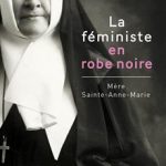 Féministe en robe noire (photo : courtoisie)