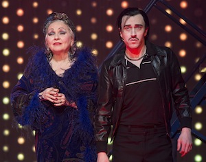 France Castel (Gloria) et Benoît McGinnis (Tooth Pick)