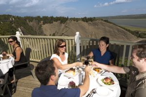 La terrasse du Manoir Montmorency.
