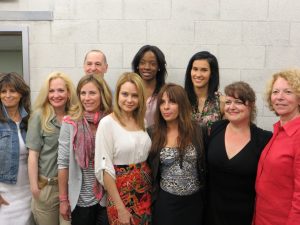 Roger la Rue, Ayisha Issa, Salomé Corbo, Myriam Côté, Fabienne Larouche, Pascale Desrochers, Julie du Page, Catherine-Anne Toupin, Anne Casabonne, Amélie Grenier, Danielle Trottier