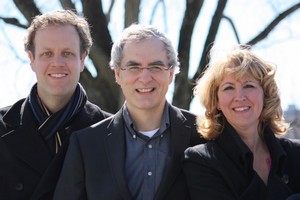 Le Trio Frontenac formé du violon solo de l’OSQ, Darren Lowe, du violoncelle solo de l’OSQ, Blair Lofgren et de la pianiste Suzanne Beaubien.