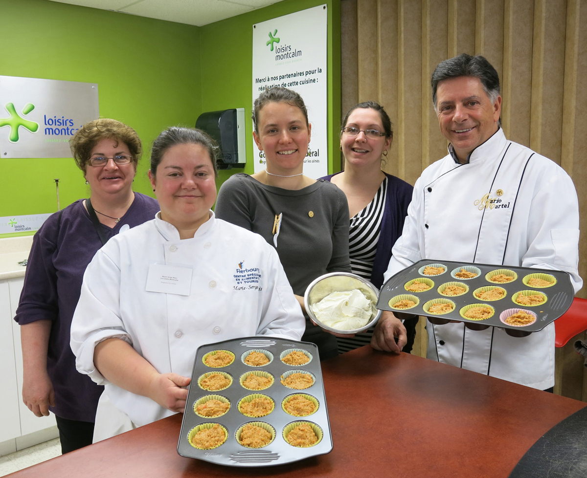 Mmes Jocelyne Lavoie de Cuisine collective Beauport; Marie-Serge Blais, Chef enseignante aux Loisirs Montcalm; Sophie Marcotte, organisatrice communautaire à Moisson Québec; Caroline Duchaine de Re-Favie et le Chef Mario Martel de L’entrepreneurchef.