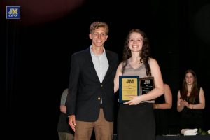 Charles Philibert-Thiboutot, invité d’honneur et Isabelle Desbiens, récipiendaire du prix Julie Deslauriers