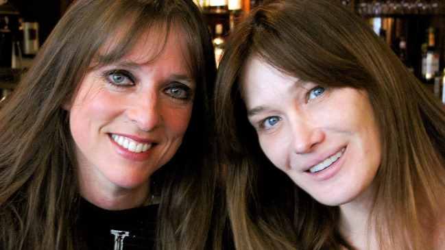 Lynda Lemay et Carla Bruni - L'autre midi à la table d'à côté