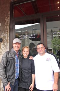 Ricardo Larrivée, Isabelle Plante et Joseph Sarrazin devant le 47e