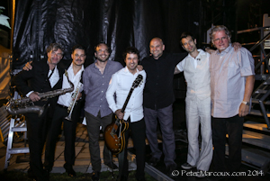 Le band : Mario Fraser ,Christian Morissette , Sébastien Grenier , Frédérick Doiron, Mathieu Groulx , Mathieu Gagné , Martin Levac 