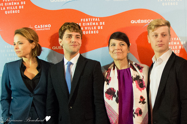 Xavier Dolan avec ses acteurs sur le tapis rouge du FCVQ pour le film Mommy