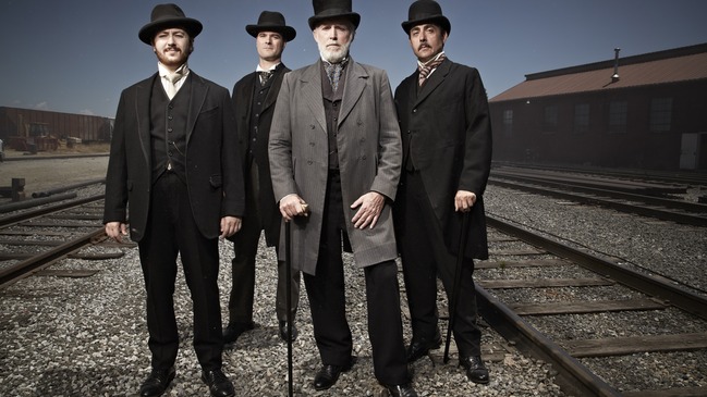 Ils ont fait l'Amérique - Acteurs personnifiant Andrew Carnegie, John D. Rockefeller, Cornelius Vanderbilt et J.P. Morgan © photo: courtoisie