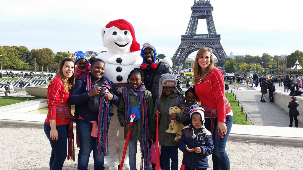 Les Duchesses du Carnaval et Bonhomme à Paris © photo: courtoisie