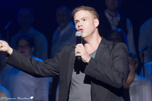 Jean-Sébastien Lavoie, chanteur et animateur de la soirée