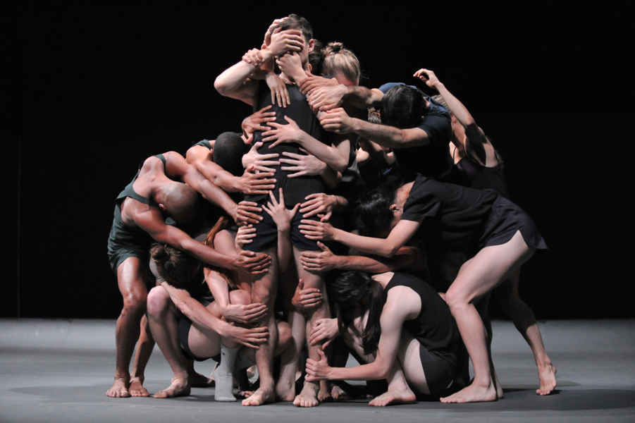 Batsheva Dance Company – Last Work © Gadi Dagon