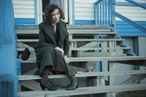 Sally Hawkins, est MAUD