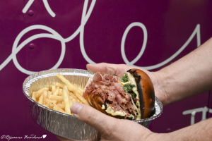 Le fameux Burger de smoked meat maison