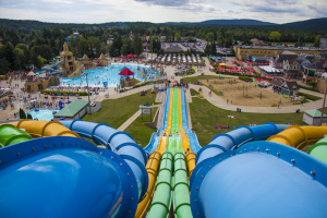 Le parc extérieur du Village Vacances Valcartier 