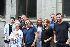 Michel Côté, Julie Le Breton, Patrice Robitaille, Sonia Vachon,Yves Jacques, les scénaristes Éric K. Boulianne et Sébastien Ravary, le réalisateur, scénariste et producteur Émile Gaudreault et la productrice Denise Robert 