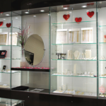 Mobilier commercial : pourquoi faire appel à un professionnel