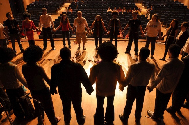 Le théâtre comme vecteur de développement personnel