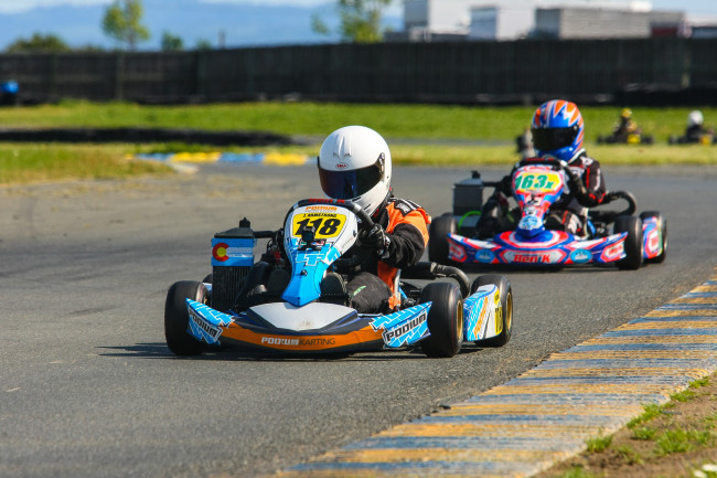 Faire une course de karts au Tag E-Karting