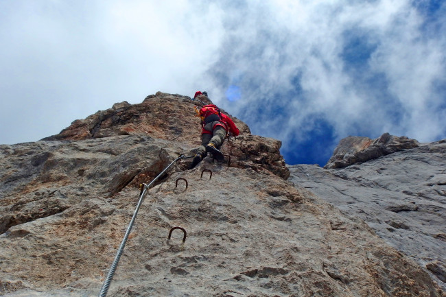 Faire un parcours de Via Ferrata