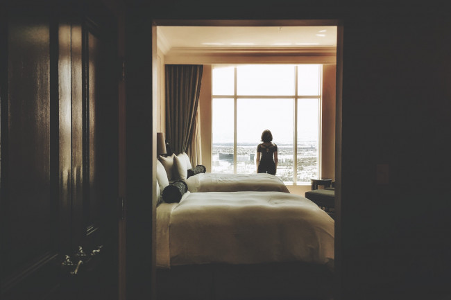 Était-elle dans un hôtel?